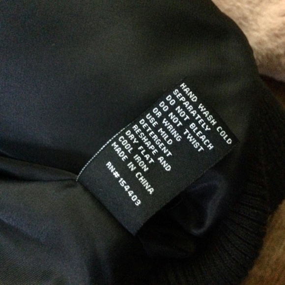 SHACI faux fur bomber jacket size small - Picture 8 of 9